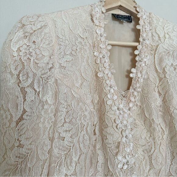 Vintage Formal Coquette Lace Beaded Embroidered Soft Pink Floral Button Blazer - Picture 6 of 8